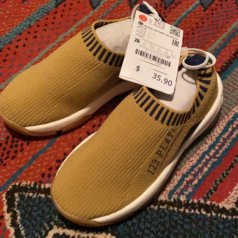 Zara slip on sneakers NWT